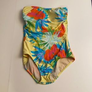 Diva Strapless Swimsuit Size 14